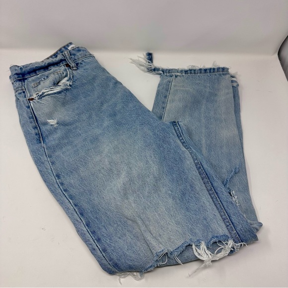 Zara High Waisted Distressed Straight Leg Jeans in GUC - Picture 6 of 6